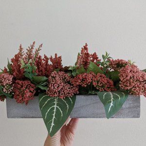 Faux Floral Box | coral flowers, chalk painted box